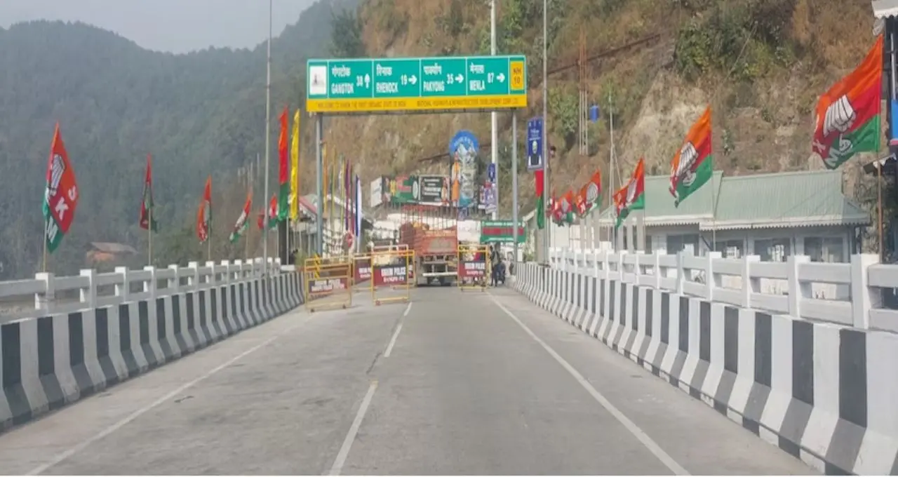 Sikkim Road Update: সিকিম যাওয়ার আগে অবশ্যই জেনে নিন! কোথায় বন্ধ রাস্তা, কোন পথে চলছে যান চলাচল?
