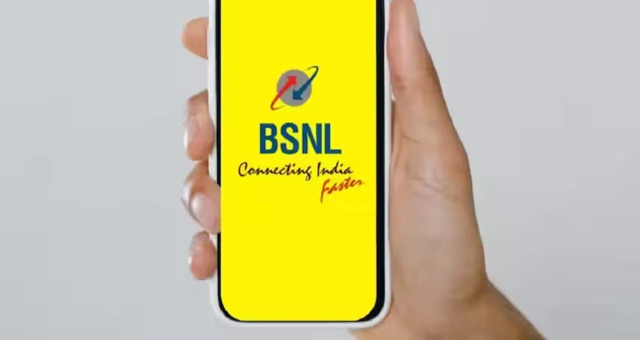 BSNL-এর ধামাকা চমক! ১১ মাসের রিচার্জে ফ্রিতে ১০GB এক্সট্রা ডেটা, সীমিত সময়ের অফারে হইচই বাজারে
