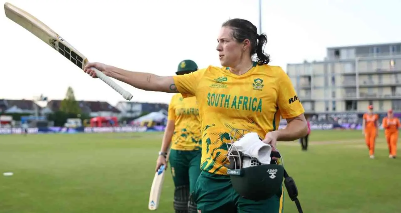 Women’s T20 World Cup 2026: दक्षिण अफ्रीका ने नीदरलैंड्स को 88 रन से हराया, भारत की सेमीफाइनल राह हुई और कठिन