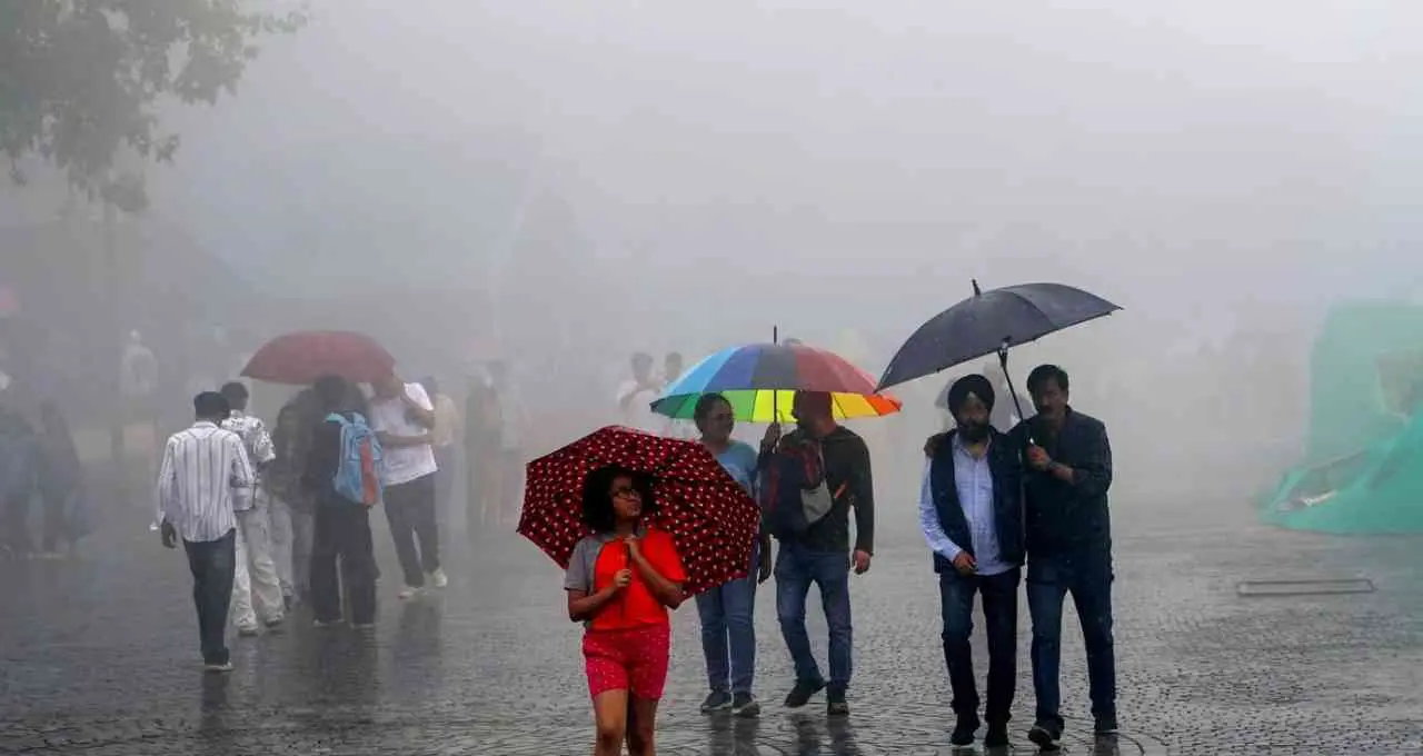 MP Weather Update: 40 जिलों में अब तक नहीं पहुंचा मानसून, 6 जिलों में भारी बारिश का अलर्ट