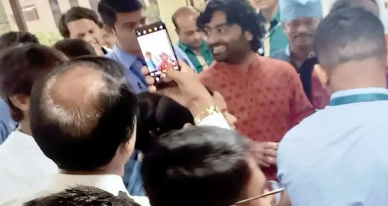 অরিজিৎ সিং কি অসুস্থ? চিকিৎসকের চেম্বারে গায়ককে দেখে জল্পনা, তবে নীরব পরিবার
