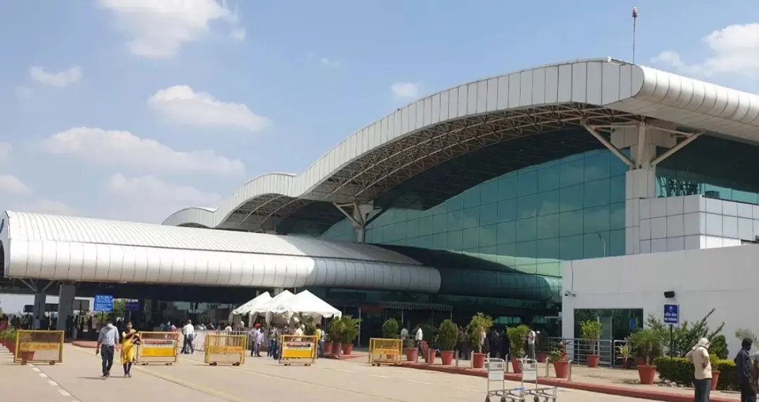 जमीन के अभाव में हजारीबाग और डालटनगंज एयरपोर्ट का विकास रुका, यात्रियों को अब भी रांची-देवघर पर निर्भर रहना पड़ रहा