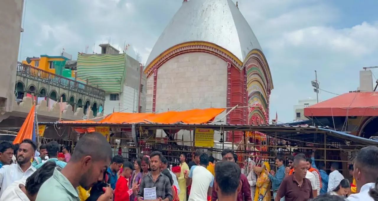 ১৫ বছরের অধ্যায়ে ইতি! তারাপীঠ মন্দিরে নতুন কমিটি, বদলাচ্ছে দর্শন ব্যবস্থা, বড় ঘোষণা কর্তৃপক্ষের
