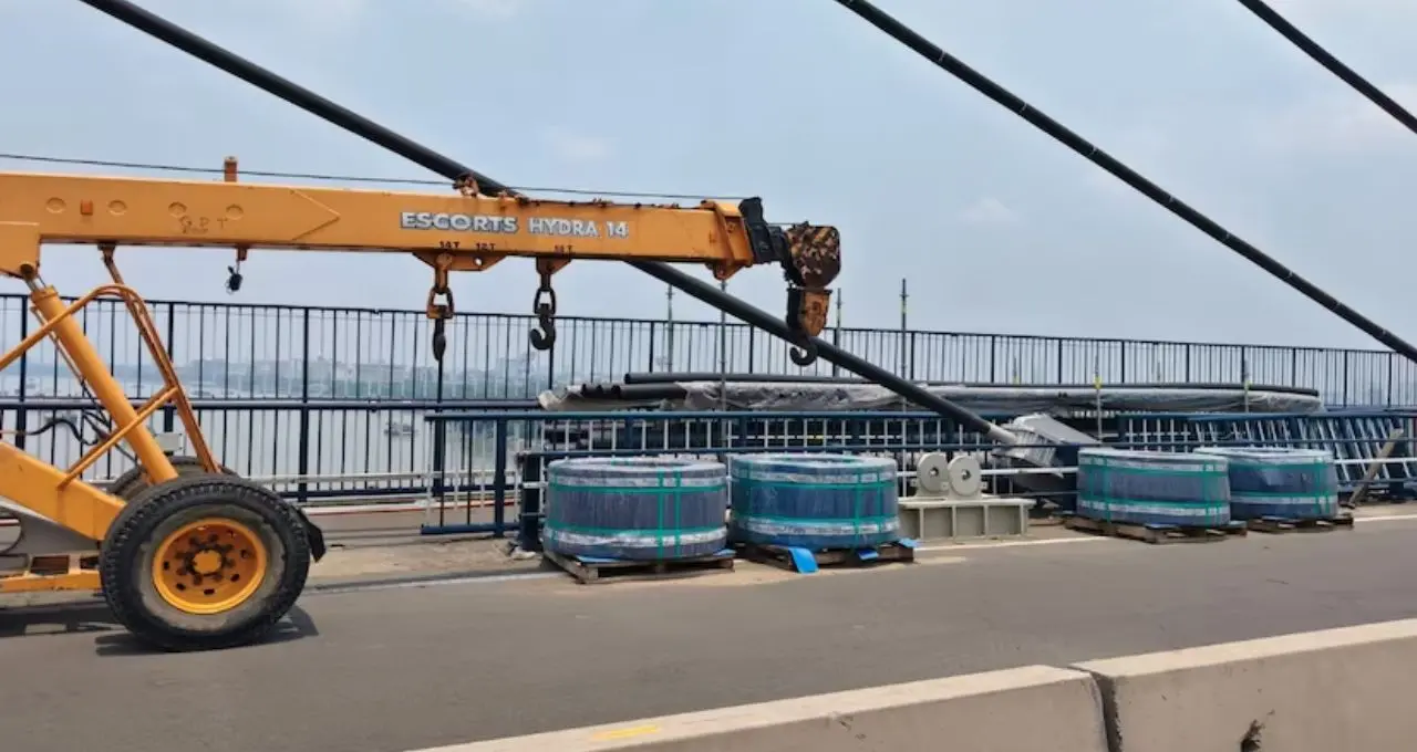 ১২ ঘণ্টার জন্য বন্ধ বিদ্যাসাগর সেতু! কখন খুলবে যান চলাচল? হাওড়া-কলকাতা যাতায়াতে কোন পথে যাবেন জানুন
