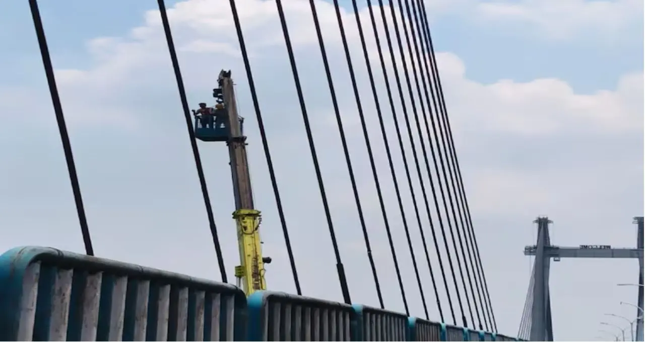 ১২ ঘণ্টার জন্য বন্ধ বিদ্যাসাগর সেতু! কখন খুলবে যান চলাচল? হাওড়া-কলকাতা যাতায়াতে কোন পথে যাবেন জানুন
