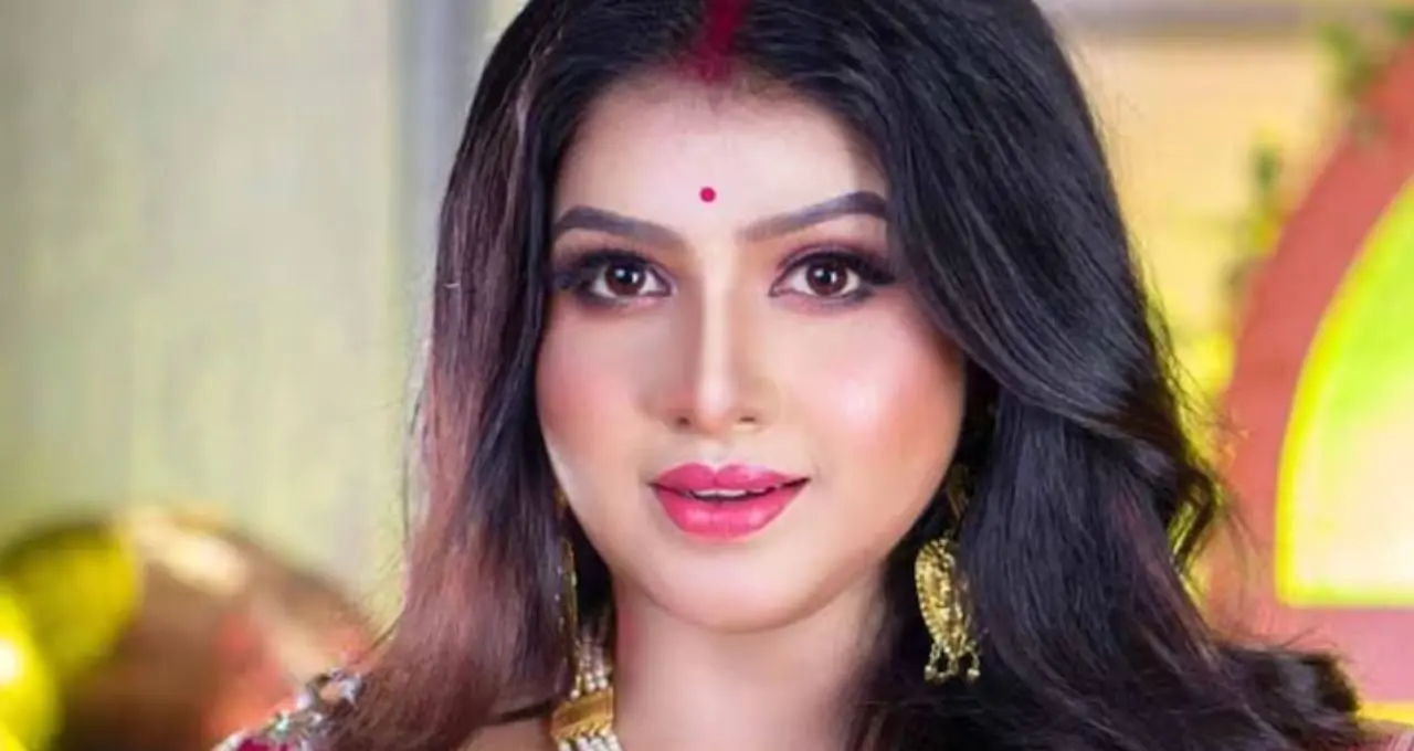‘বাচ্চার হার্টবিট ঠিক আছে তো?’ প্রসবের দু’দিন আগেই হাসপাতালে ভর্তি সুস্মিতা রায়, নিজেই জানালেন সেই উদ্বেগের কারণ

