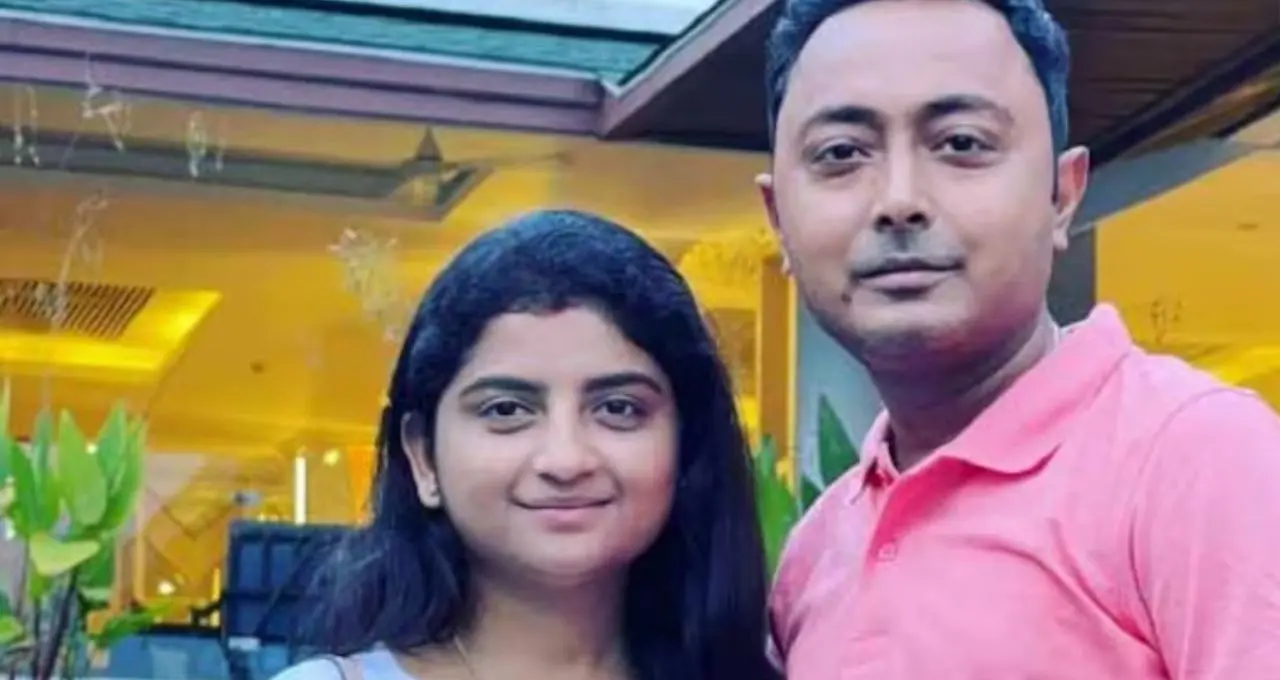 বিয়ের আগেই দেবরাজের উপহারে আতঙ্কিত হয়েছিলেন অদিতি মুন্সি! কেন ঘর থেকে সরিয়ে দিয়েছিলেন সেই ছবি?
