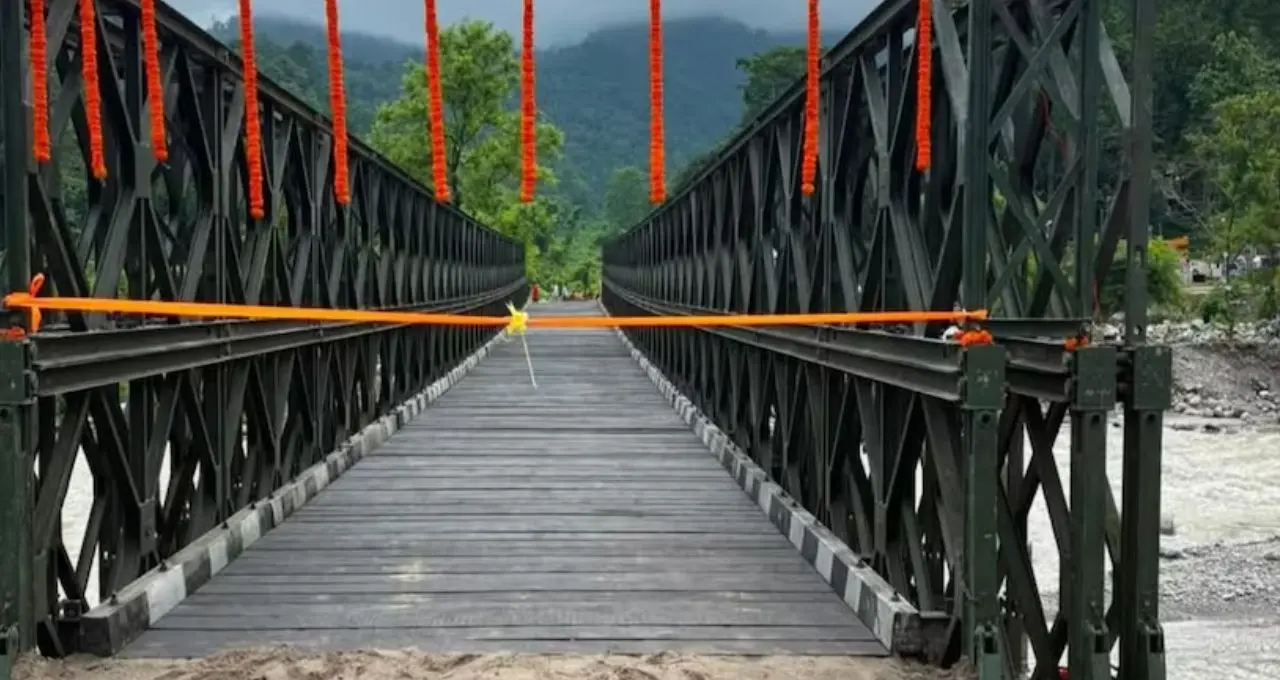 ২০ দিনের রেকর্ডে ফের সচল দুধিয়া বেইলি ব্রিজ, মিরিক-পাহাড়ে ফিরল যোগাযোগ! ২০২৭-এর মার্চে তৈরি হবে ৫৩ কোটির স্থায়ী সেতু
