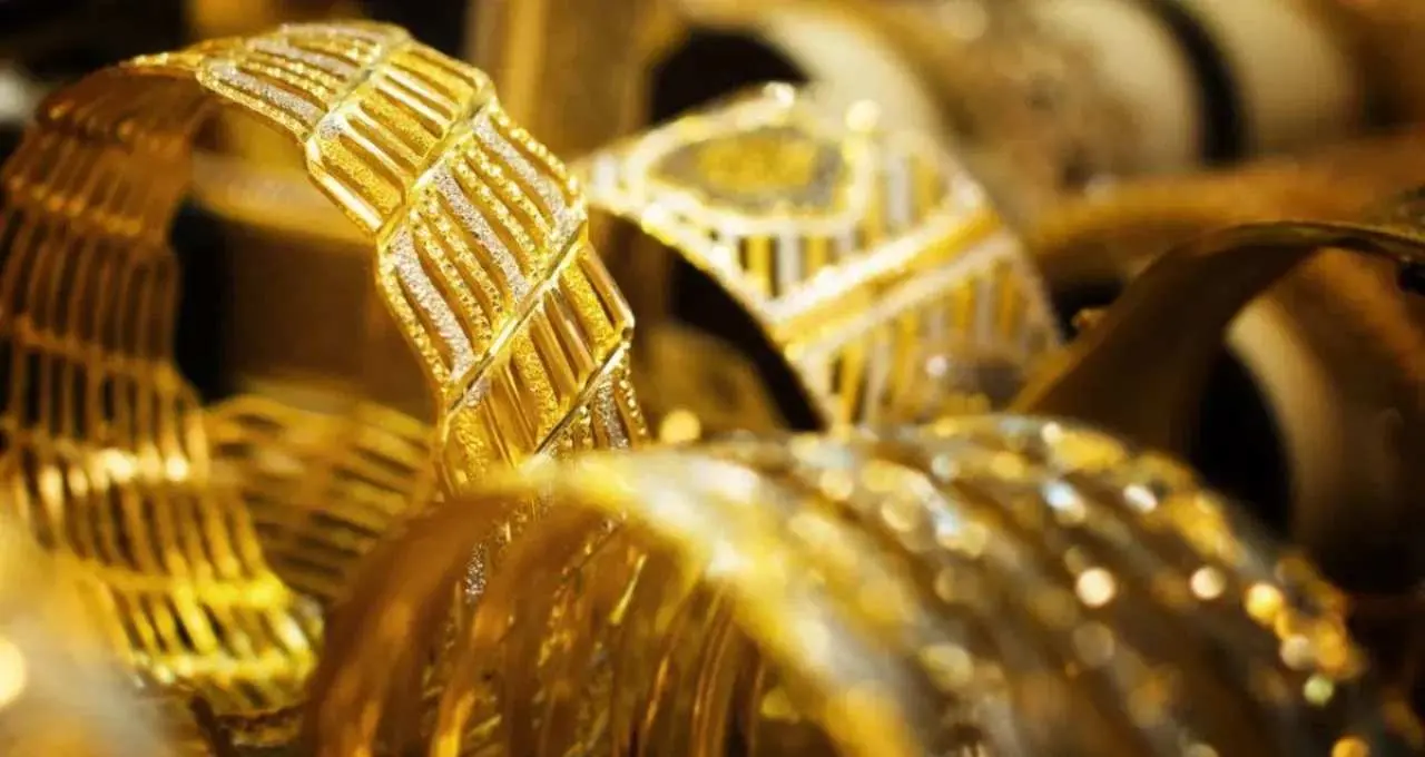Gold Silver Price Today: सोना और चांदी के भाव में गिरावट, जानें आज का नया रेट
