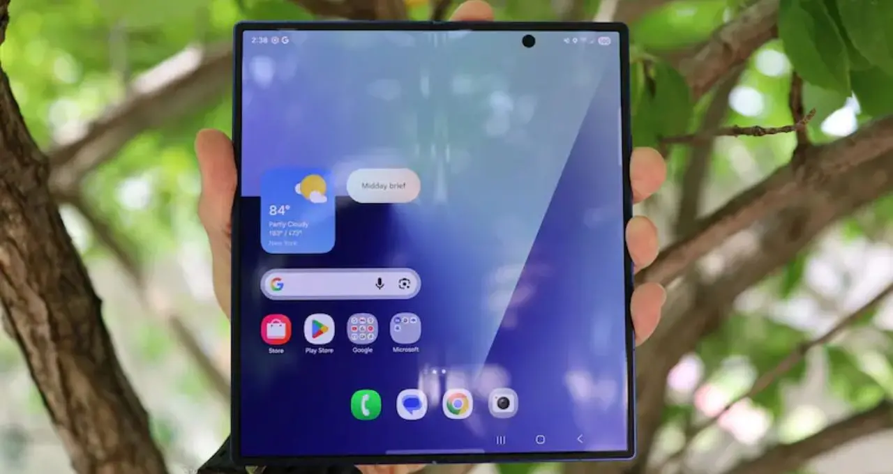 Samsung Galaxy Z Fold 8 Ultra-এর দাম ও ফিচার্স ফাঁস! ২ লাখ টপকাতে পারে মূল্য, ২২ জুলাই Galaxy Unpacked-এ বড় চমক?