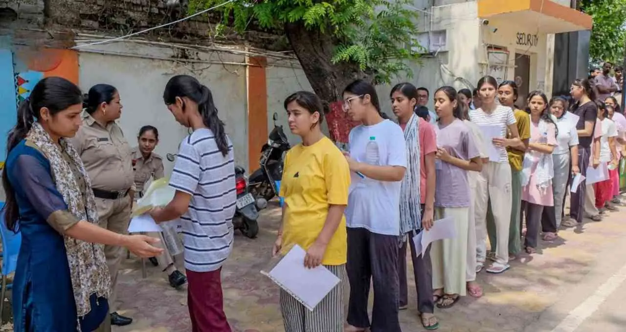 NTA ने NEET 2026 के 5 छात्रों के OMR दावे खारिज किए, AI से छेड़छाड़ का लगाया आरोप