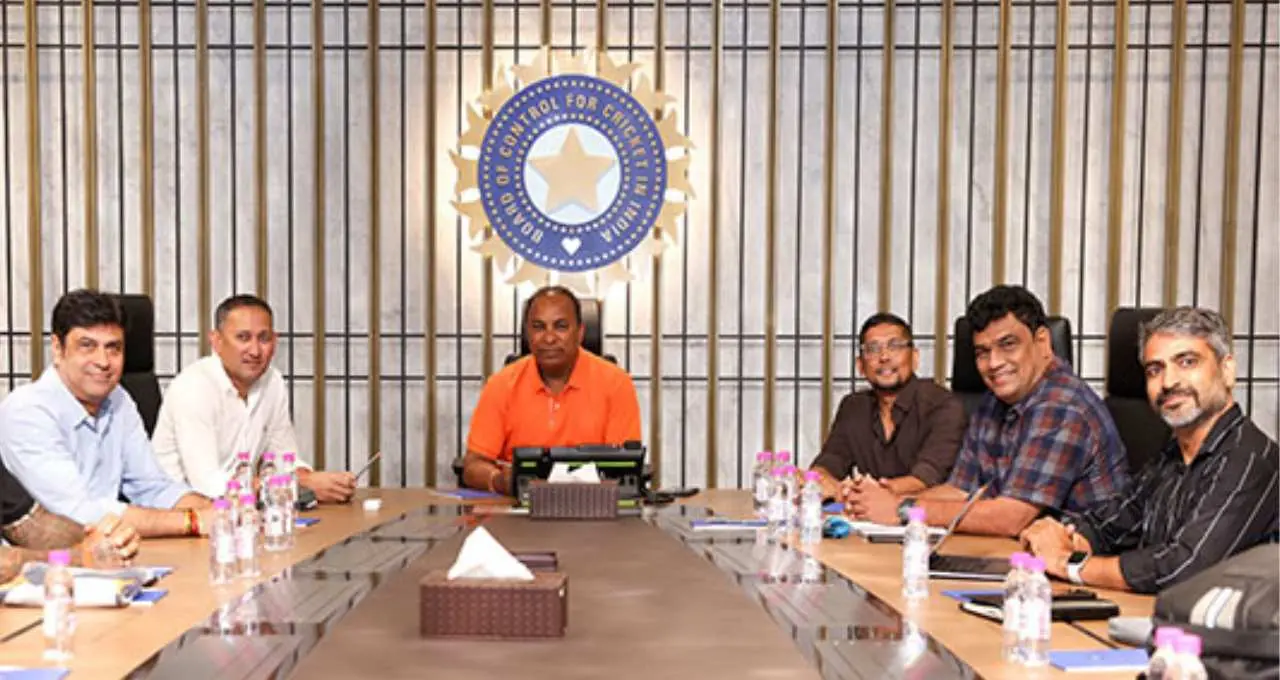 घरेलू क्रिकेट में BCCI ने बदले 5 बड़े नियम, जानबूझकर नो-बॉल पर पूरे मैच से बाहर होगा गेंदबाज
