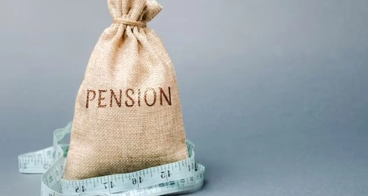 Pension & DA: ১,০০০ টাকা থেকে কি বেড়ে ৭,৫০০ হবে ন্যূনতম পেনশন? DA কি মিশবে মূল বেতনে? জানাল কেন্দ্র
