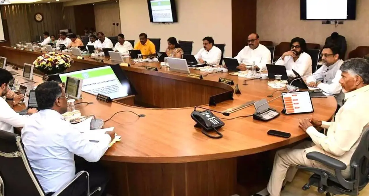 आंध्र प्रदेश कैबिनेट के बड़े फैसले: रोजगार, शिक्षा, सिंचाई और बुनियादी ढांचे को मिली नई रफ्तार