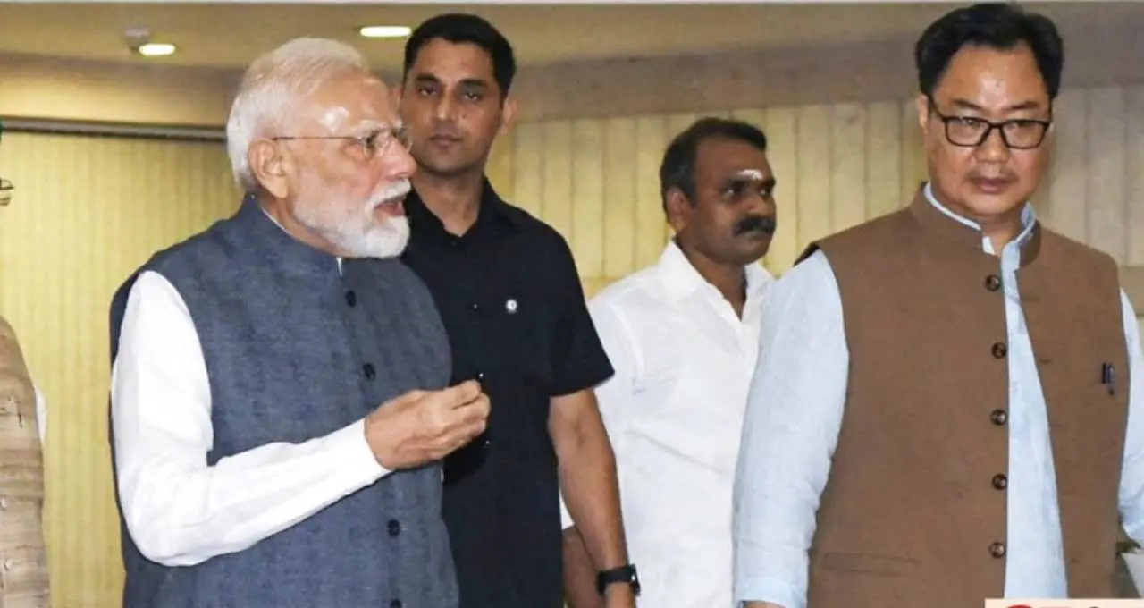 पेपर लीक पर केंद्र सरकार का बड़ा कदम, फास्ट ट्रैक कोर्ट और सख्त सजा का प्रस्ताव