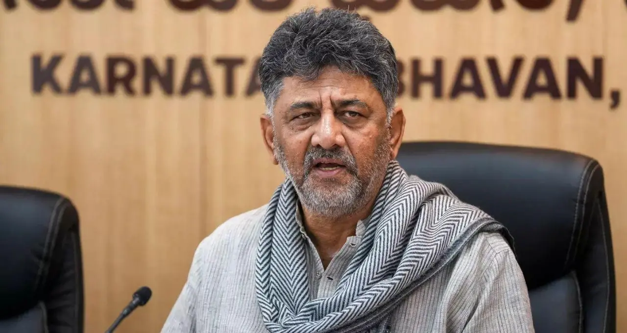NEET विवाद पर डीके शिवकुमार का केंद्र पर निशाना: 'छात्रों के विरोध के बाद जागी सरकार