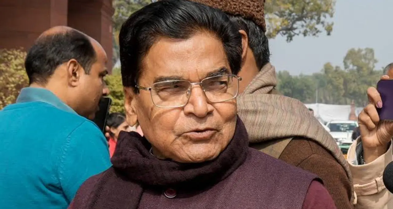 पेपर लीक रोकने के कानून पर राम गोपाल यादव के सवाल, बोले- सिर्फ सख्त सजा से अपराध नहीं रुकते