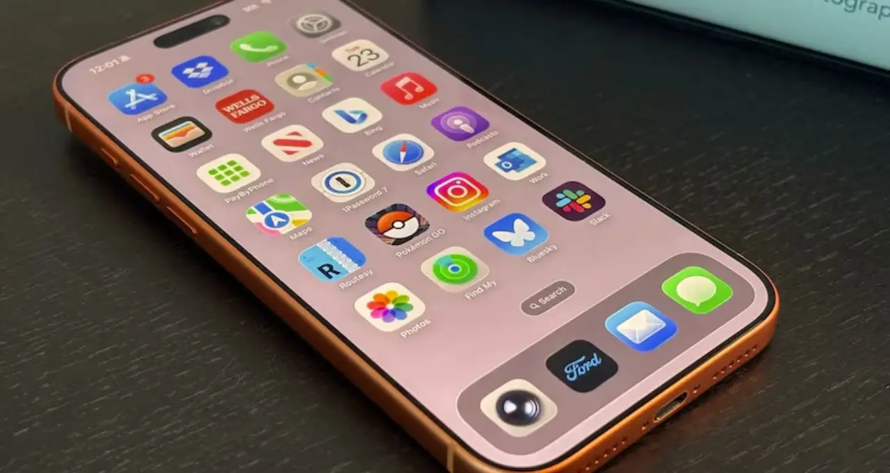 iPhone 17 Pro Deal: ১.৩৪ লাখের ফোন মিলছে মাত্র ৮১ হাজারে! Exchange আর Bank Offer-এ কীভাবে পাবেন বিশাল ছাড়?
