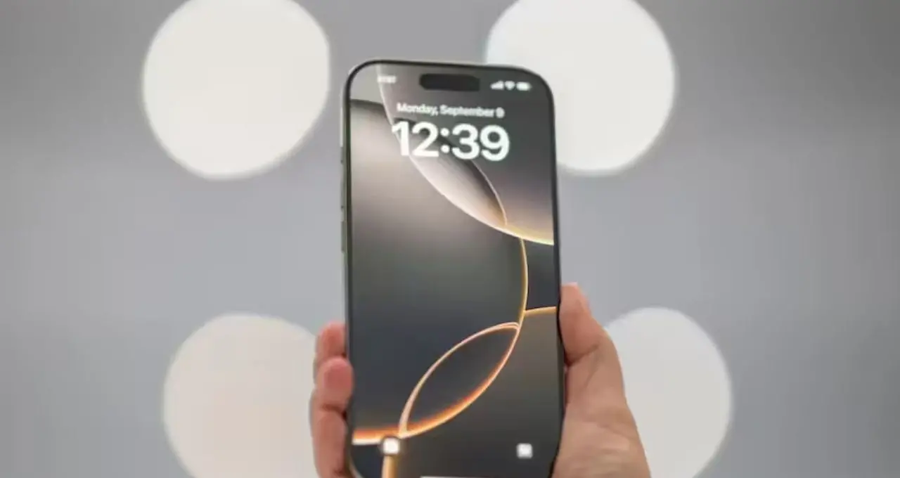 iPhone 17-এ দুর্দান্ত অফার! ৮০,৯০০ টাকার ফোন ৪০ হাজারের কাছাকাছি, কীভাবে পাবেন এই দাম?
