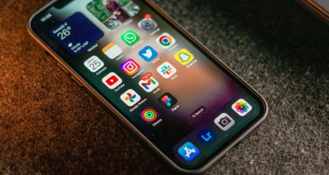 iPhone 17-এ দুর্দান্ত অফার! ৮০,৯০০ টাকার ফোন ৪০ হাজারের কাছাকাছি, কীভাবে পাবেন এই দাম?
