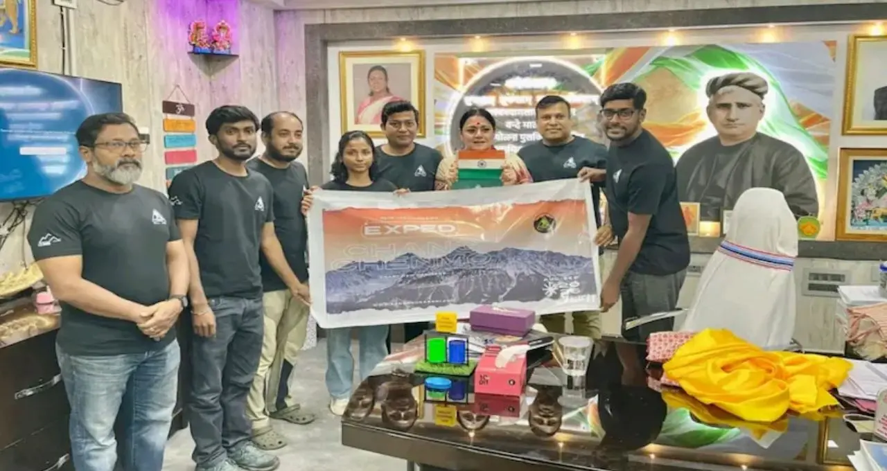 Chang Chenmo Expedition: প্যাংগং পেরিয়ে অজানা শৃঙ্গে বাঙালির অভিযান! ১৫ পর্বতারোহীর দলে এভারেস্টজয়ী রুদ্রপ্রসাদ, সেভেন সামিটের সত্যরূপ
