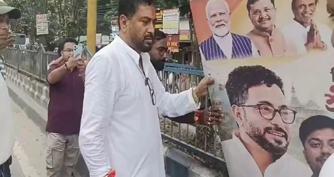 Sankar Ghosh: নিজের ছবির পোস্টারও নিজেই খুললেন মন্ত্রী! শিলিগুড়িতে শংকর ঘোষের অভিনব উদ্যোগ, কেন এমন পদক্ষেপ?
