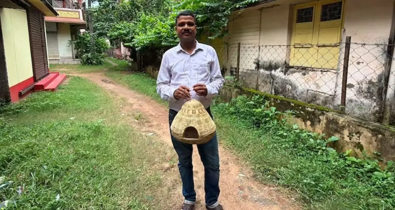 Environment Hero: শিক্ষক মানেই শুধু ক্লাসরুম নয়! ৭ বছরে ২০ হাজার গাছ, পাখিদের জন্য বানাচ্ছেন আস্তানা দেবব্রত
