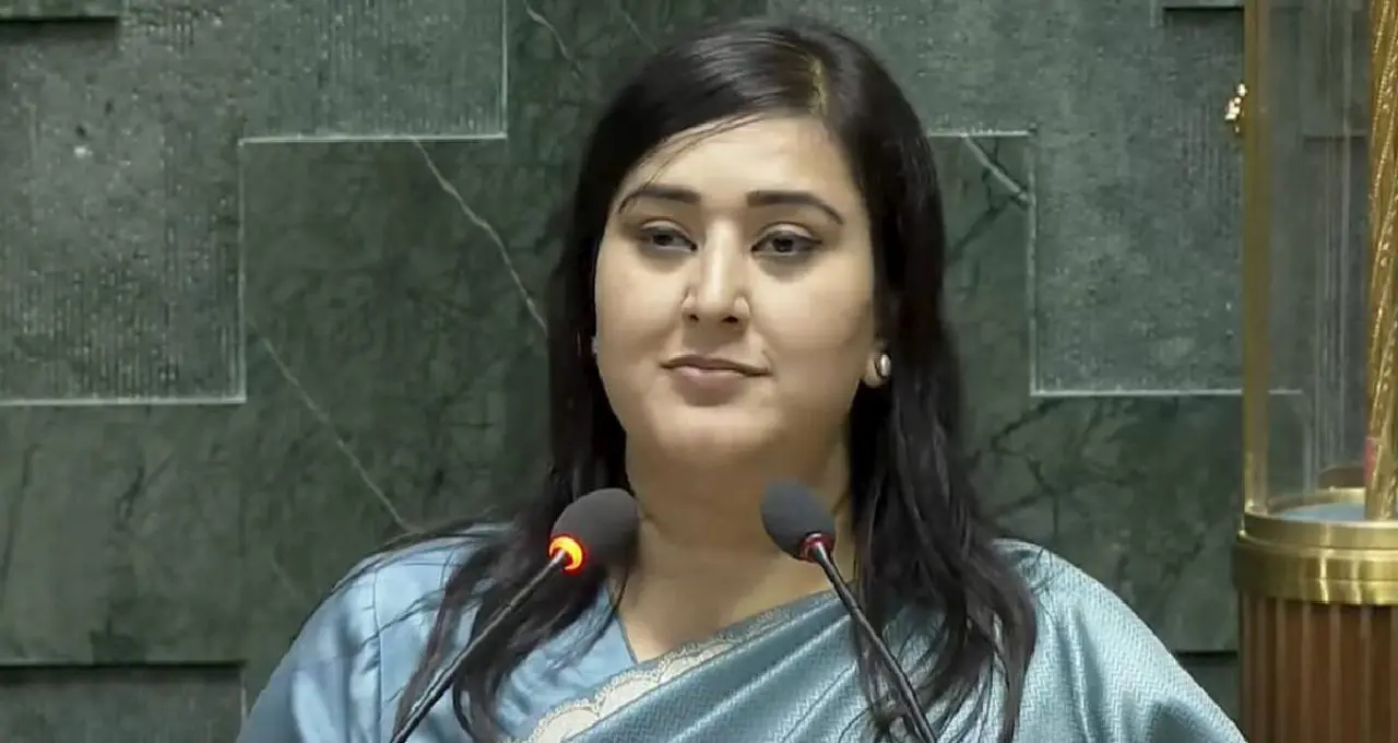 Bansuri Swaraj ने राहुल गांधी को दी चुनौती, कहा- ‘पितृसत्ता खत्म करनी है तो पूरा वंदे मातरम गाइए’
