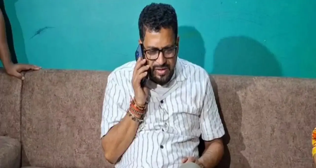 নেপালের হড়পা বানে ২৪ ঘণ্টা পরেও খোঁজ নেই শিলিগুড়ির সমরের! বাড়িতে ছুটে গিয়ে পরিবারকে বড় আশ্বাস মন্ত্রীর
