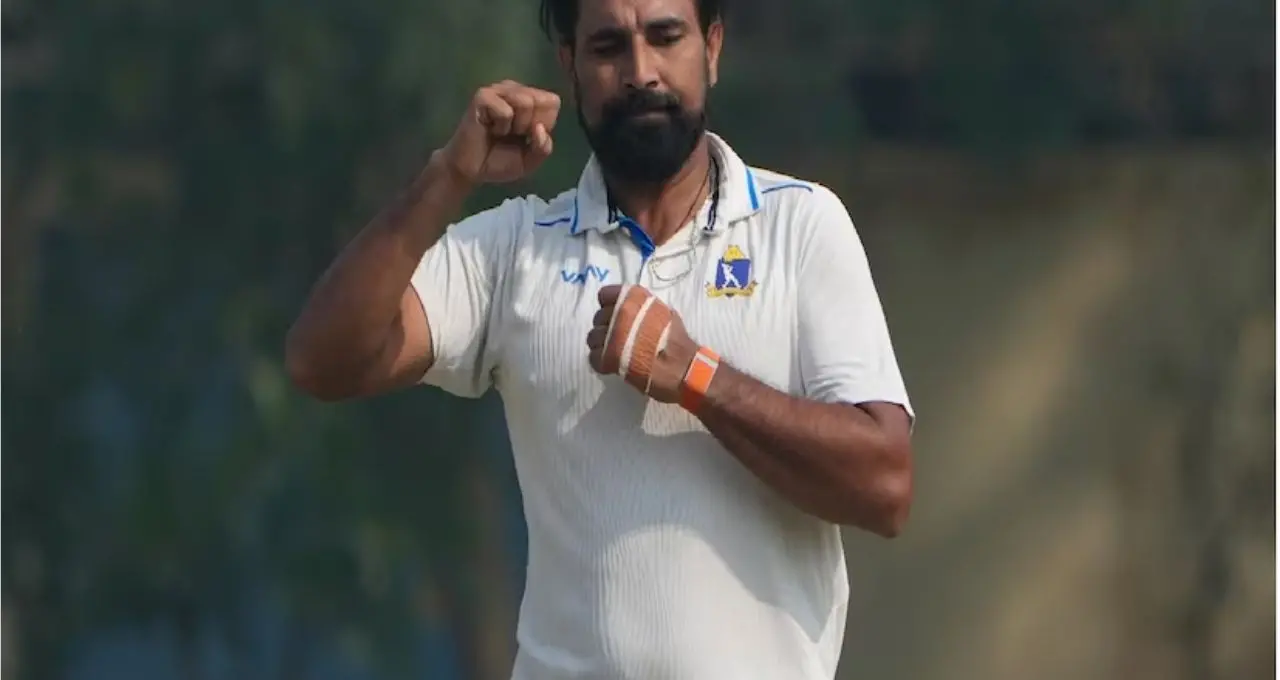 Mohammad Shami: জাতীয় দলের দরজা কি বন্ধ? নির্বাচকদের উপেক্ষার মাঝেই শামির বিরাট কীর্তি, ৯০০ উইকেটের ক্লাবে বাংলার পেসার
