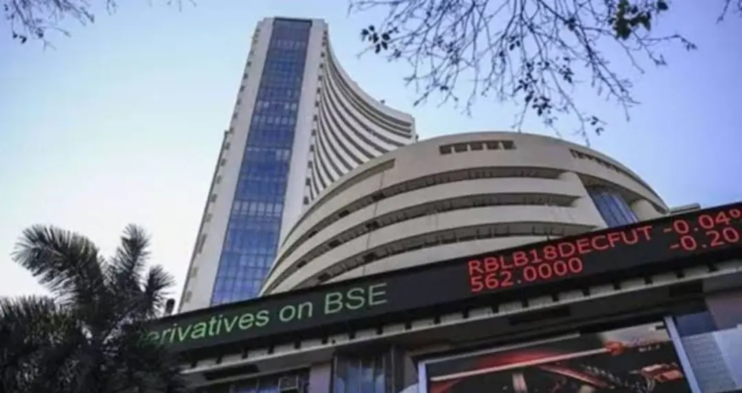 भारतीय शेअर बाजारासाठी बुधवारचे संकेत दबावाचे Gift Nifty 24,034 वर