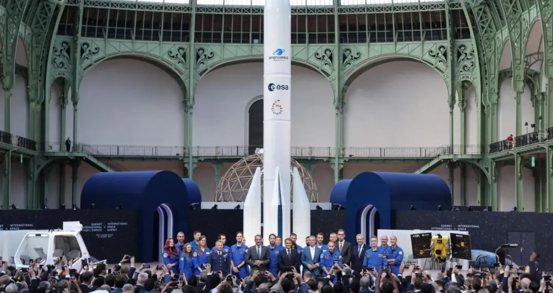 पेरिस में International Space Summit शुरू, 90 देशों की भागीदारी; 50 से ज्यादा प्रोजेक्ट पर होगा समझौता