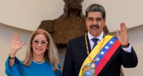 ਸਿਲਾ ਫਲੋਰੇਸ ਨੇ ਵਿਗੜਦੀ ਦਿਲ ਦੀ ਸਿਹਤ ਦਾ ਹਵਾਲਾ ਦੇ ਕੇ ਅਮਰੀਕੀ ਜੇਲ੍ਹ ਤੋਂ ਰਿਹਾਈ ਮੰਗੀ
