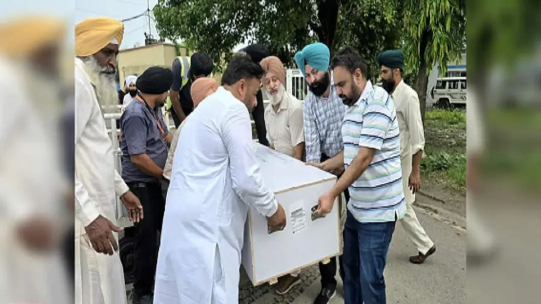 दुबई से 17 दिन बाद गांव पहुंचा युवक का शव: विधायक राज बाबू उपाध्याय और अब्दुल हक की पहल से मिली मदद