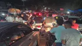 रामनगर की ढेला रोड पर वीकेंड में फिर लगा भीषण जाम, घंटों फंसे रहे वाहन; स्थानीय लोगों ने संभाला मोर्चा