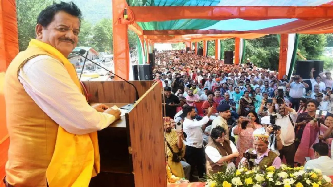 हिमाचल के 2 विधायकों में फेसबुक जंग: सुधीर बोले- कांग्रेस का दिल्ली में सुंदरकांड, सुंदर ठाकुर का पलटवार