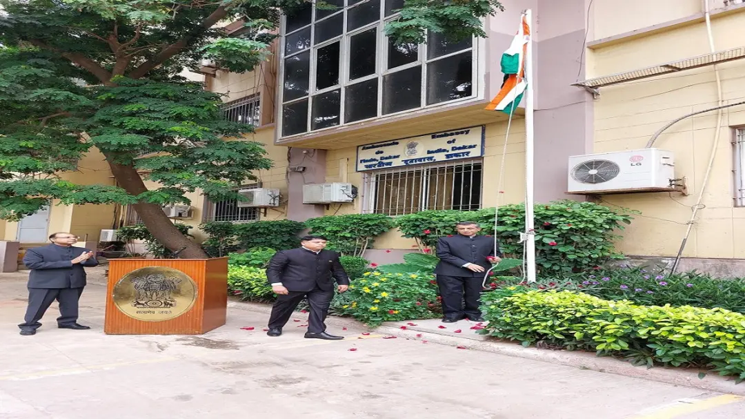 सेनेगल में फंसे उमाशंकर की वतन वापसी का रास्ता साफ, दूतावास ने लौटवाया पासपोर्ट