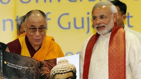 latest news subkuz - दलाई लामा का PM मोदी को जन्मदिन पर पत्र: बोले- भारत की सफलता वैश्विक शांति और स्थिरता में भी अहम