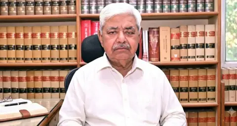Maharashtra UCC Committee: पूर्व जज आरसी चव्हाण ने दिया इस्तीफा, बैठक और फीडबैक प्रक्रिया पर उठाए सवाल
