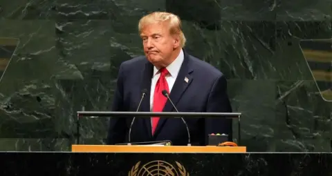 Trump बोले, U.S. दस्तावेजों में अब ‘Artificial Intelligence’ की जगह ‘Super Intelligence’ शब्द इस्तेमाल होगा