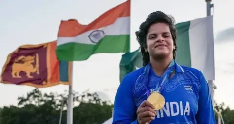 ICC Women's T20I Rankings: शतक के बाद शेफाली वर्मा को मिला बड़ा फायदा, श्री चरणी का नंबर-1 स्थान बरकरार
