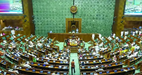 4 साल में 111 सांसद-विधायकों ने बदली पार्टी, नागालैंड सबसे आगे; ADR रिपोर्ट में सामने आए आंकड़े