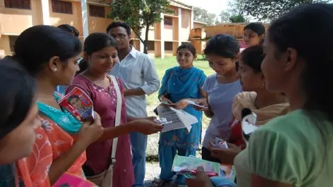 डीएवी पीजी कॉलेज छात्रसंघ चुनाव: बारिश में भी नहीं थमा जोश, प्रत्याशियों ने किया जोरदार शक्ति प्रदर्शन