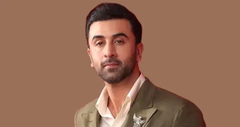Ranbir Kapoor Birthday: 44 साल के हुए रणबीर कपूर, अमेरिका में ली फिल्ममेकिंग और एक्टिंग की पढ़ाई
