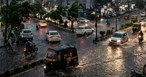 यूपी में कल कैसा रहेगा मौसम? 20 जिलों में आंधी-बारिश और बिजली गिरने का अलर्ट