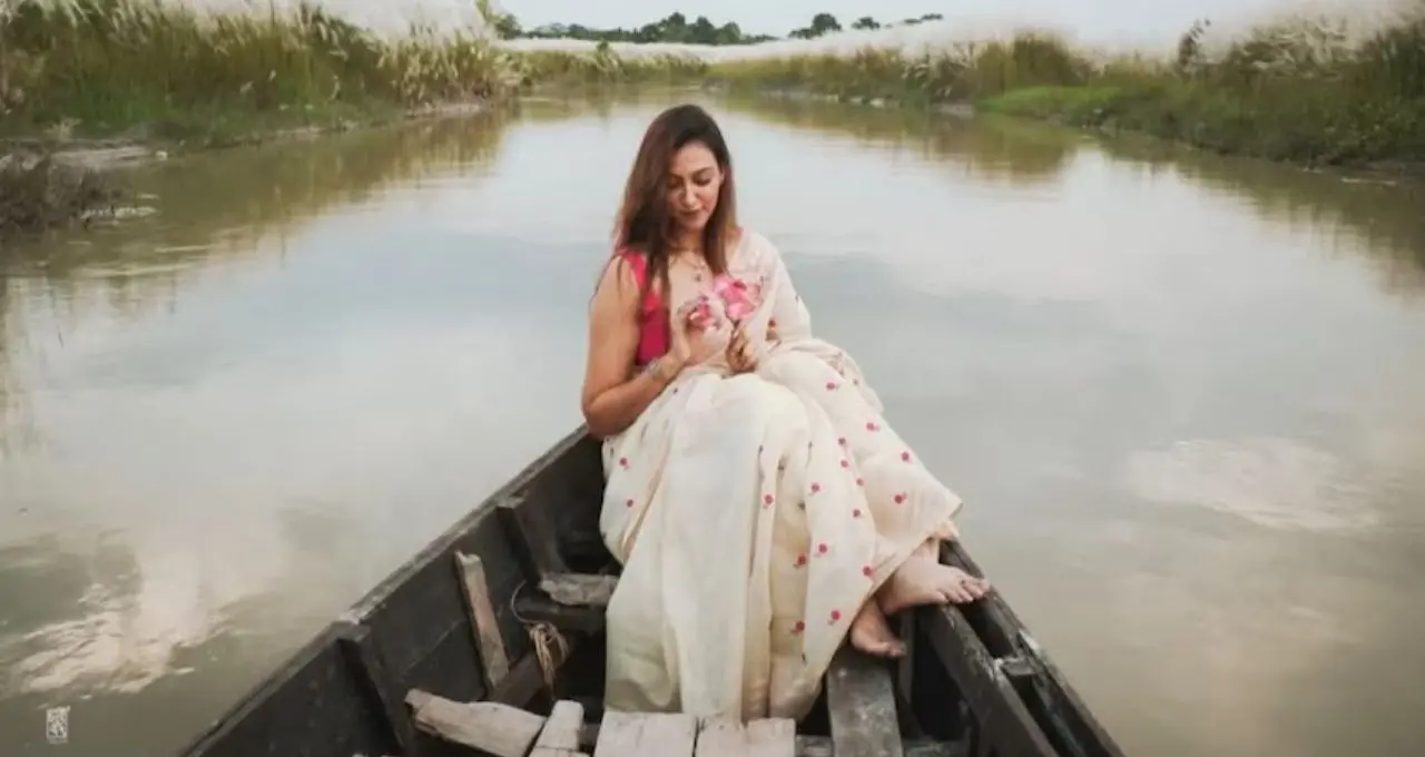 Bigg Boss Bangla: সোশ্যাল মিডিয়ায় পোশাক বিক্রি থেকে ‘বিগ বস’-এর ঘর! জলপাইগুড়ির তনুশ্রীর সাফল্যের গল্প অনুপ্রেরণার