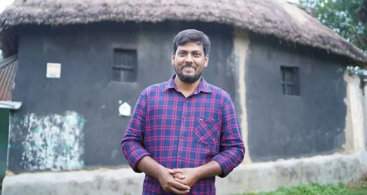 ইটভাটার শ্রমিক বাবার সন্তান, হারিকেনের আলোয় পড়াশোনা! আজ বাংলা সাহিত্যের পরিচিত মুখ রাধামাধব মণ্ডল
