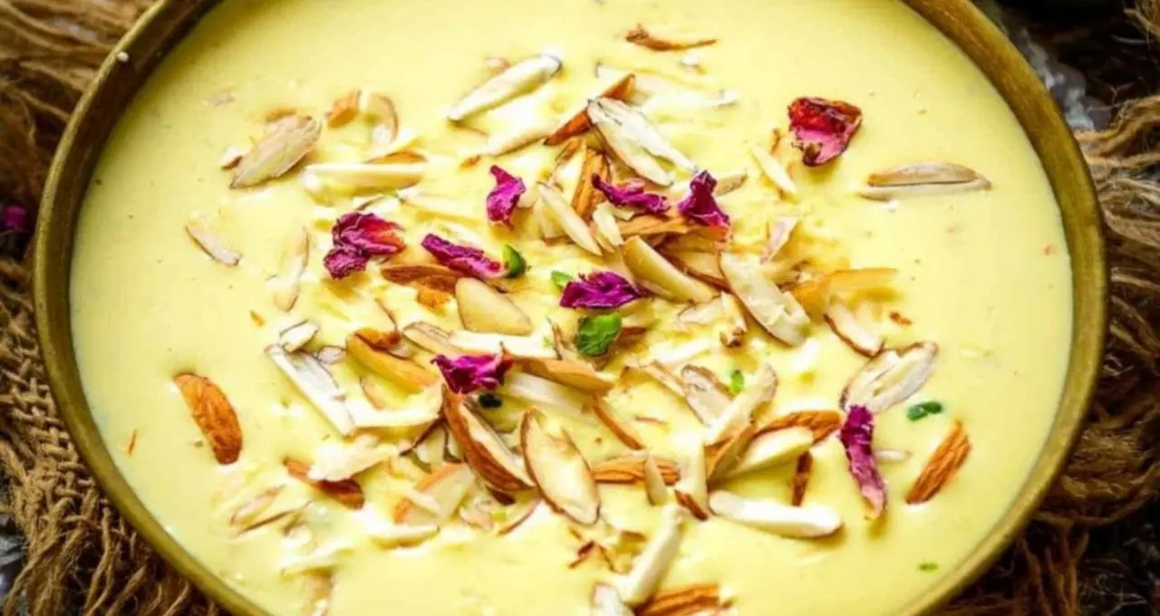 Janmashtami Special Bhog Recipes: মাখন-মিছরি থেকে মোহনভোগ, জন্মাষ্টমীতে গোপালকে দিন এই ৫ ভোগ! সহজেই বানান বাড়িতে