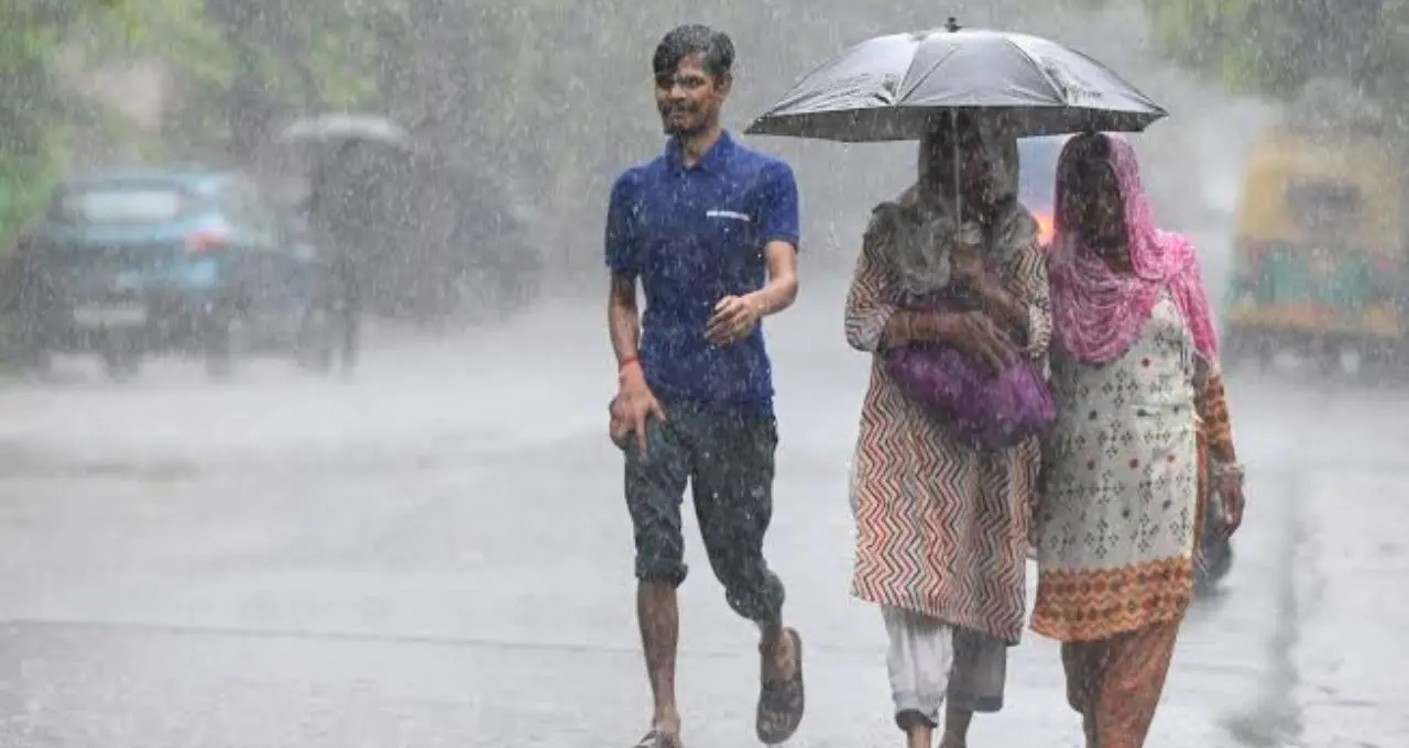 IMD Weather Alert: 3 सितंबर को 19 राज्यों में भारी बारिश का अलर्ट, 65 kmph तक चलेंगी हवाएं