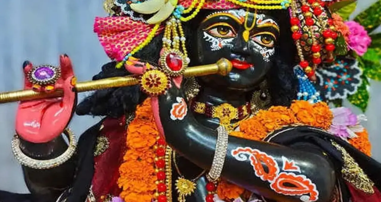 Janmashtami 2026: ১৫ বছর পর এমন বিরল যোগ! জন্মাষ্টমীর মধ্যরাতে তৈরি হবে ‘জয়ন্তী যোগ’, কীভাবে করবেন পুজো?